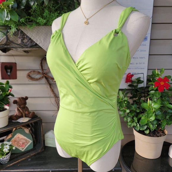 GOTTEX SILVER ♡ Gorgeous 1pc Lime Green Low V Front Cross Wrap Lined Swimsuit 12 - Picture 10 of 17